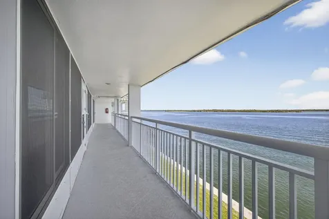 100 Shore Court North Palm Beach FL 33408