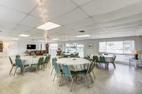 100 Shore Court North Palm Beach FL 33408