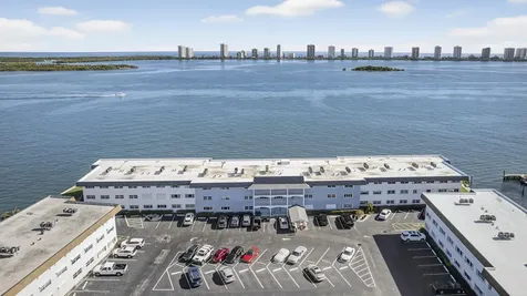 100 Shore Court North Palm Beach FL 33408