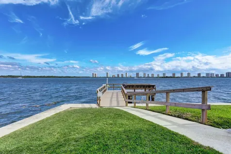 100 Shore Court North Palm Beach FL 33408