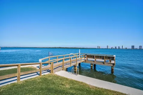 100 Shore 307 Court North Palm Beach FL 33408