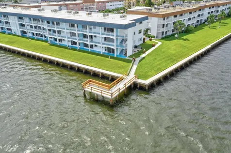 100 Shore 307 Court North Palm Beach FL 33408