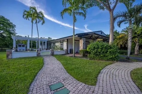 13395 Running Water Road Palm Beach Gardens FL 33418