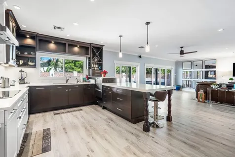 811 Se 31st Street Boca Raton FL 33432