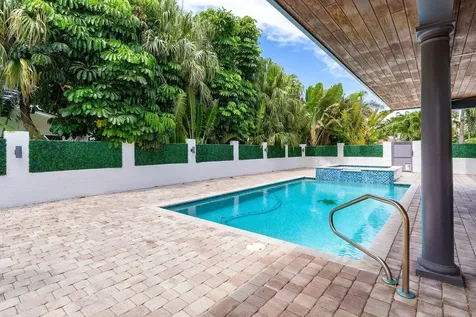 811 Se 31st Street Boca Raton FL 33432