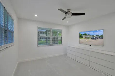 8 Richmond B Deerfield Beach FL 33442