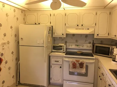 99 Saxony C Delray Beach FL 33446
