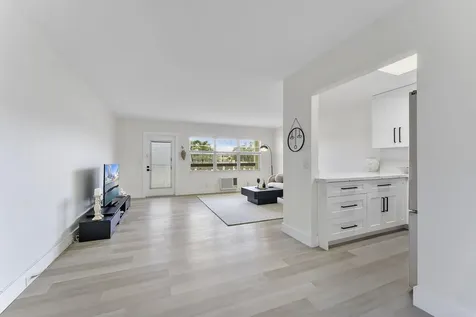 275 Mansfield G Boca Raton FL 33434