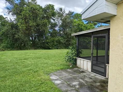 253 Se Verada Avenue Port Saint Lucie FL 34983
