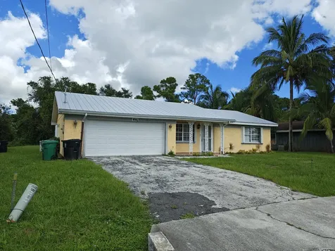 253 Se Verada Avenue Port Saint Lucie FL 34983