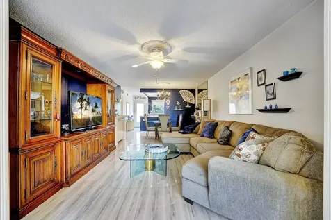2615 Ne 1st Court Boynton Beach FL 33435
