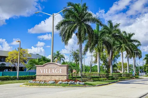 425 Southampton B West Palm Beach FL 33417