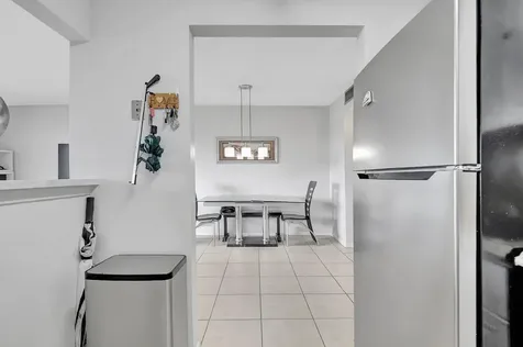 425 Southampton B West Palm Beach FL 33417