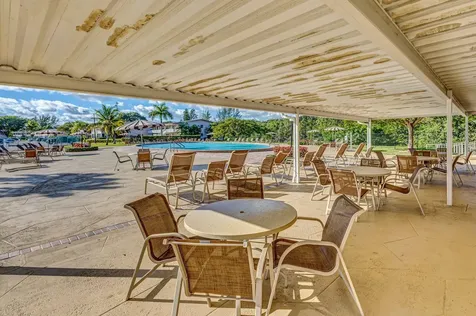 425 Southampton B West Palm Beach FL 33417
