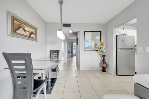 425 Southampton B West Palm Beach FL 33417