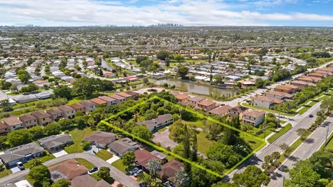 5250 Rock Island Road Tamarac FL 33319