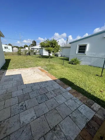418 SW 14th Street Delray Beach FL 33444