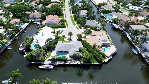 830 Ne Boca Bay Colony Drive Boca Raton FL 33487