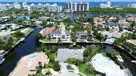 830 Ne Boca Bay Colony Drive Boca Raton FL 33487