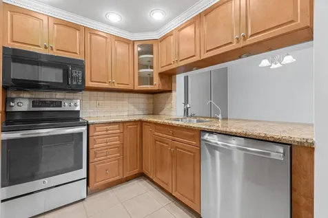 811 Sky Pine Way Greenacres FL 33415