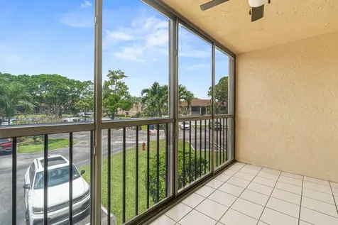 811 Sky Pine Way Greenacres FL 33415