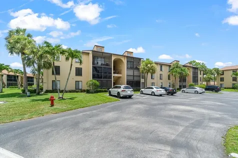 811 Sky Pine Way Greenacres FL 33415