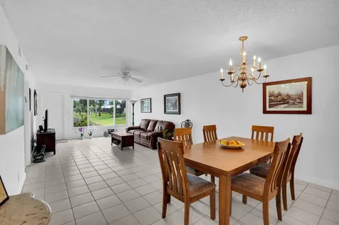 9244 Flynn Circle Boca Raton FL 33496