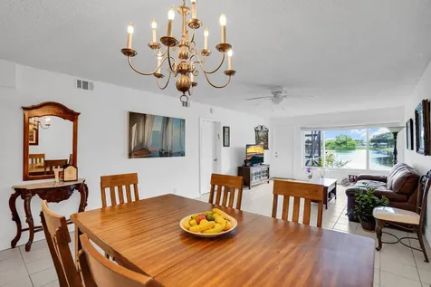 9244 Flynn Circle Boca Raton FL 33496
