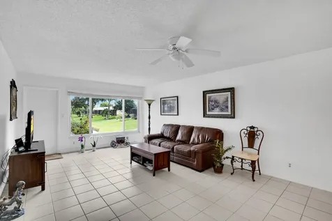 9244 Flynn Circle Boca Raton FL 33496