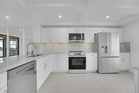 3373 Lucerne Park Drive Greenacres FL 33467