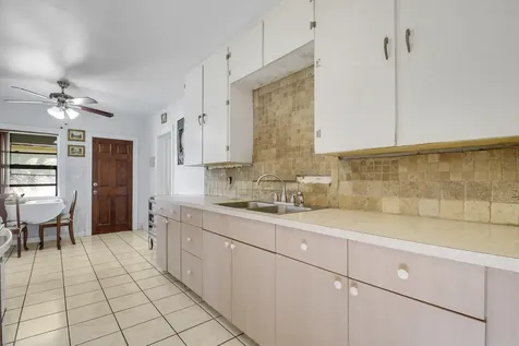 162 W 24th Street Riviera Beach FL 33404