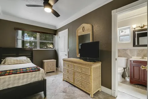 162 W 24th Street Riviera Beach FL 33404