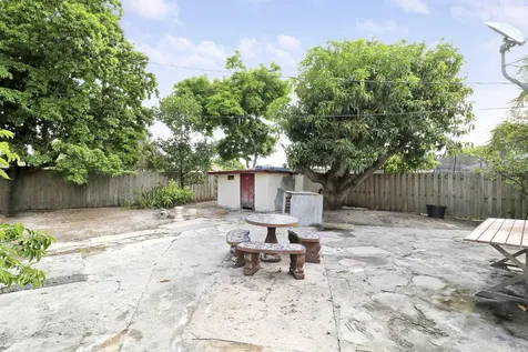 162 W 24th Street Riviera Beach FL 33404