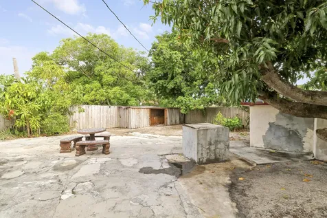 162 W 24th Street Riviera Beach FL 33404