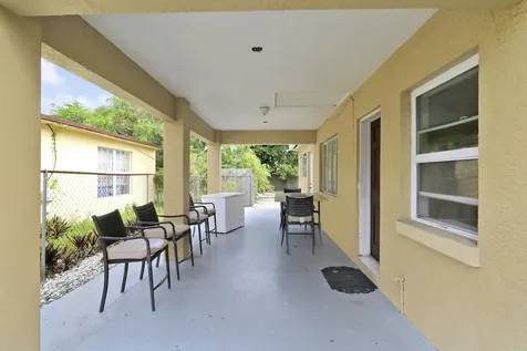 162 W 24th Street Riviera Beach FL 33404