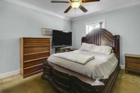 162 W 24th Street Riviera Beach FL 33404