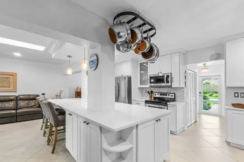 1041 Sw 7th Street Boca Raton FL 33486