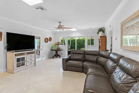 1041 Sw 7th Street Boca Raton FL 33486