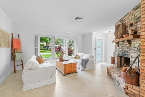 1041 Sw 7th Street Boca Raton FL 33486