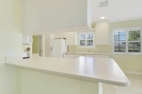 10628 SW Hartwick Drive Port Saint Lucie FL 34987