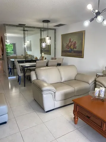 8833 Bella Vista Drive Boca Raton FL 33433
