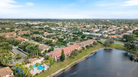 6798 Via Regina Boca Raton FL 33433