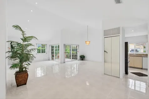 6105 Via Laguna Lane Boca Raton FL 33433