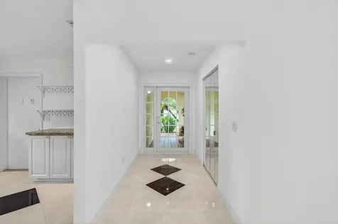 6105 Via Laguna Lane Boca Raton FL 33433