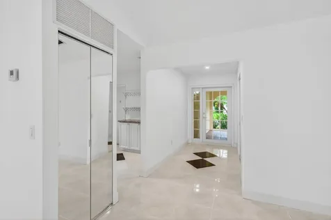 6105 Via Laguna Lane Boca Raton FL 33433