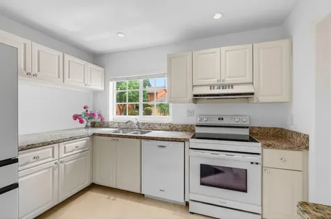 6105 Via Laguna Lane Boca Raton FL 33433