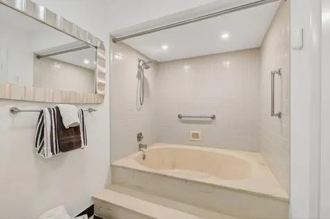 6105 Via Laguna Lane Boca Raton FL 33433