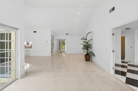 6105 Via Laguna Lane Boca Raton FL 33433