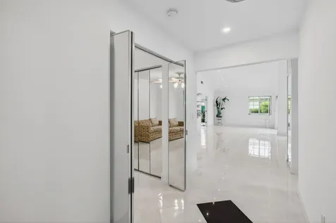 6105 Via Laguna Lane Boca Raton FL 33433