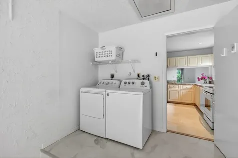 6105 Via Laguna Lane Boca Raton FL 33433